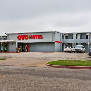 Oyo Hotel Wichita Falls - Downtown